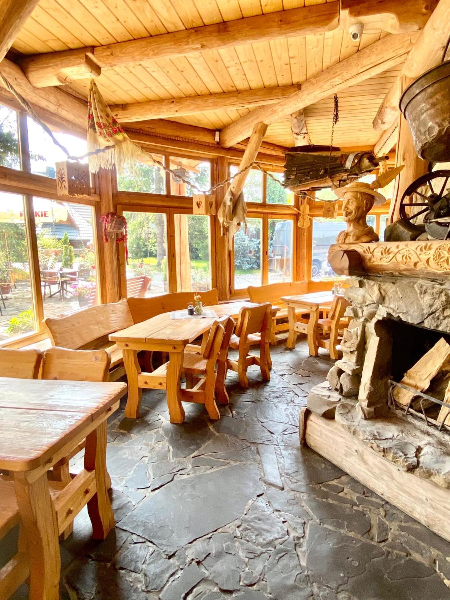 Zajazd Bialczanski Dom Wypoczynkowy Restauracja เบียลกาตัทร์ชันสกา ภายนอก รูปภาพ